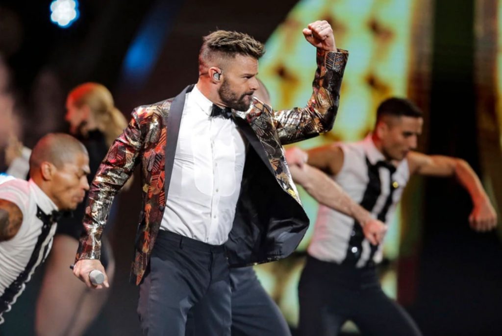 Ricky Martin abrió el Festival de Viña del Mar y convocó a “exigir lo básico, los derechos humanos”
